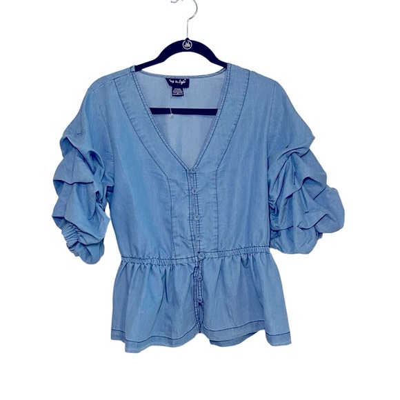 Step in Style Women Chambray Denim Shirt Puff Sleeve Size:Medium - Picture 2 of 7